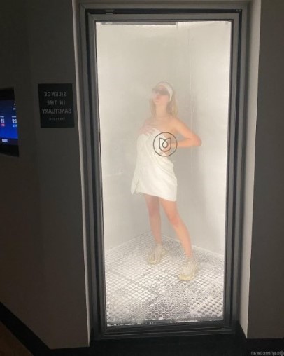 Caylee Cowan  nude photo