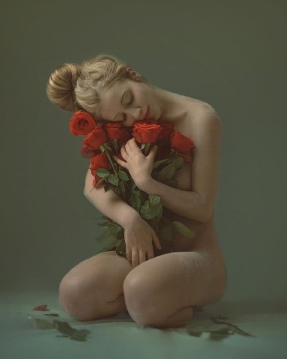 Caylee Cowan  nude photo