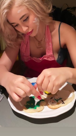 Caylee Cowan  nude photo