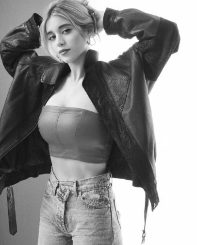 Caylee Cowan  nude photo