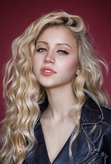 Caylee Cowan  nude photo