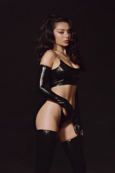 Charli XCX  nude photo