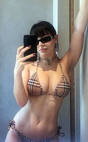 Charli XCX  nude photo