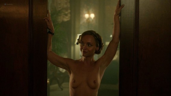Christina Ricci  nude photo