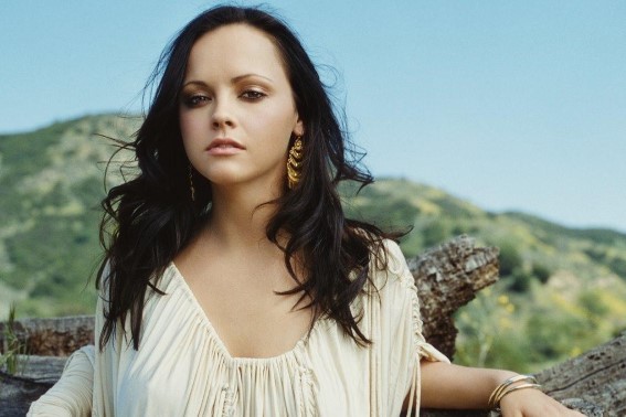 Christina Ricci  nude photo