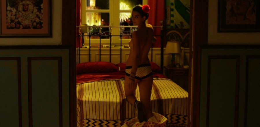 Clara Lago  nude photo