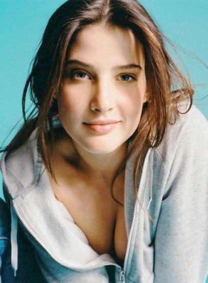 Cobie Smulders  nude photo