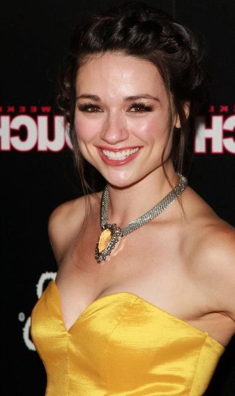 Crystal Reed  nude photo
