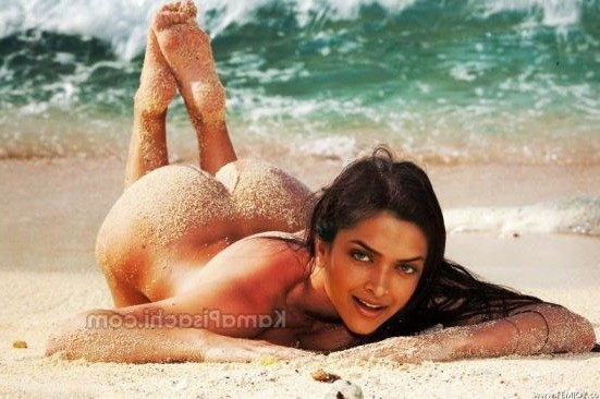 Deepika Padukone  nude photo