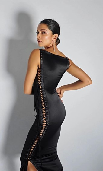 Deepika Padukone  nude photo