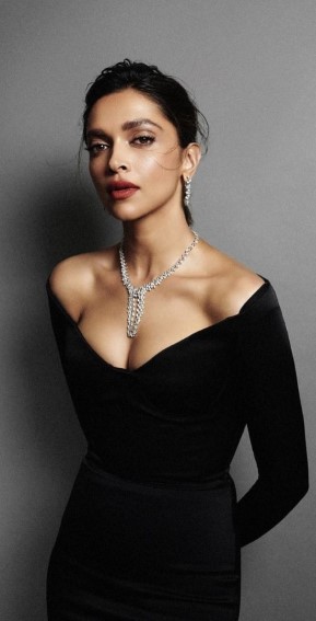 Deepika Padukone  nude photo