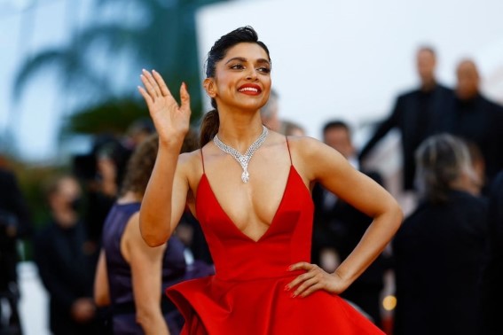 Deepika Padukone  nude photo