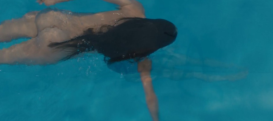 Elena Anaya Naked Booty Swimming  nude photo