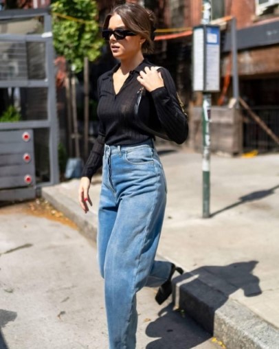 Hailee Steinfeld  nude photo