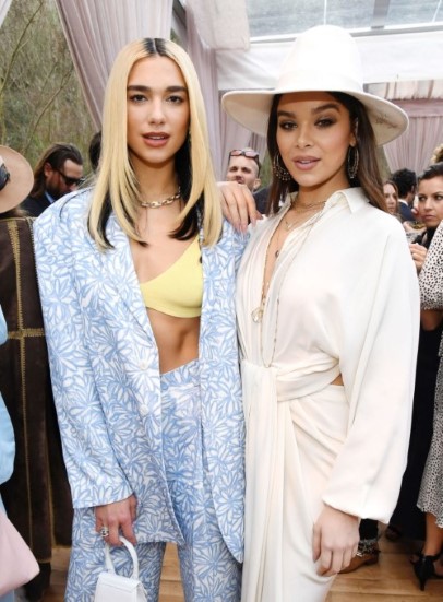 Hailee Steinfeld  nude photo