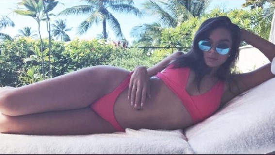 Hailee Steinfeld  nude photo