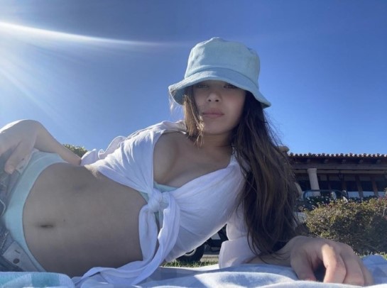 Hailee Steinfeld  nude photo