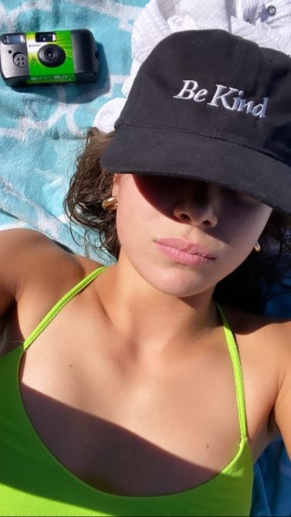 Hailee Steinfeld nude photo