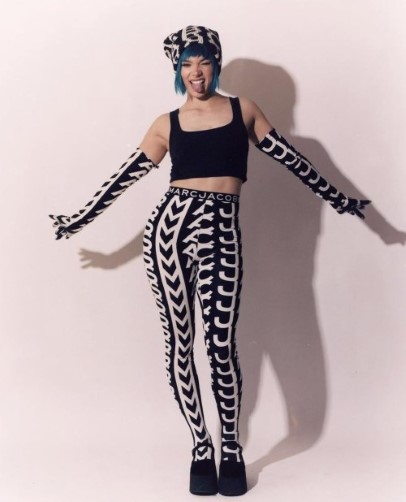 Hailee Steinfeld  nude photo