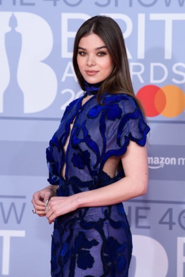 Hailee Steinfeld  nude photo