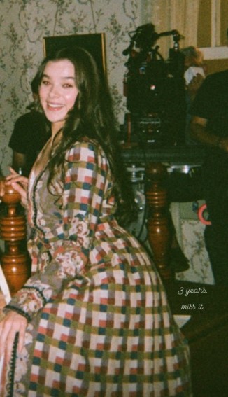 Hailee Steinfeld  nude photo