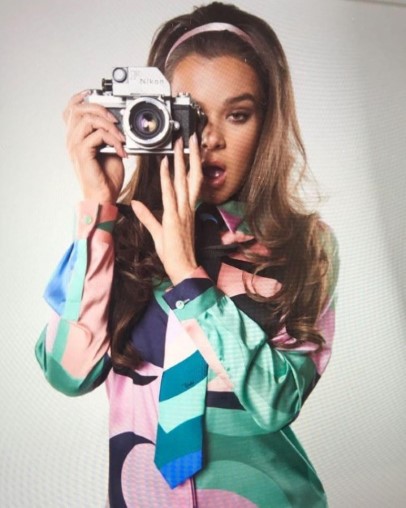 Hailee Steinfeld  nude photo