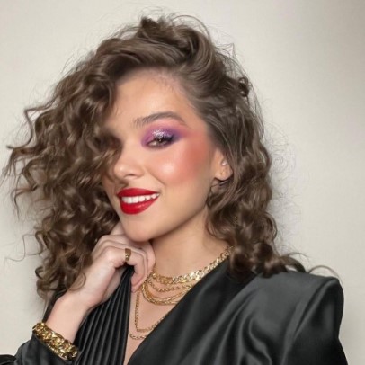 Hailee Steinfeld  nude photo