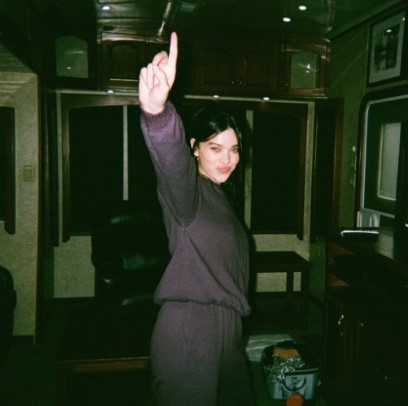 Hailee Steinfeld  nude photo