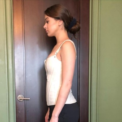 Hailee Steinfeld  nude photo