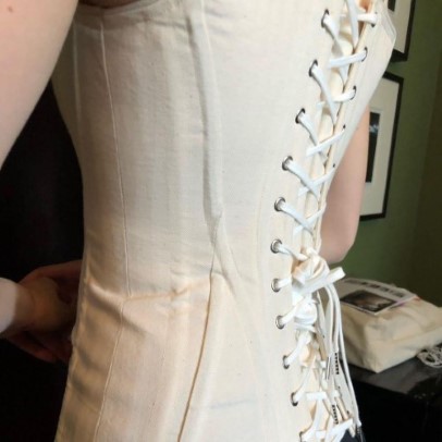 Hailee Steinfeld  nude photo