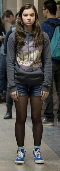 Hailee Steinfeld  nude photo