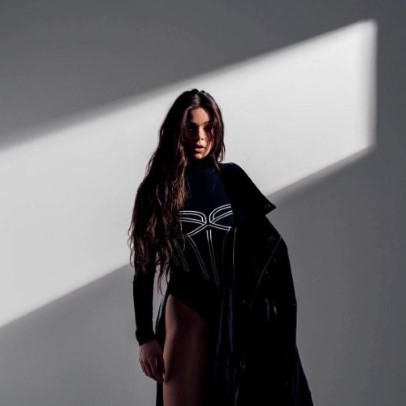 Hailee Steinfeld  nude photo