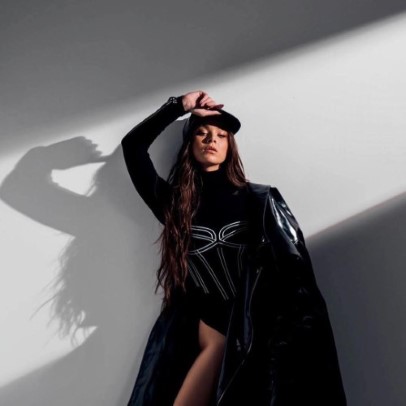 Hailee Steinfeld  nude photo