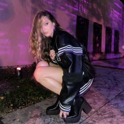 Hailee Steinfeld  nude photo