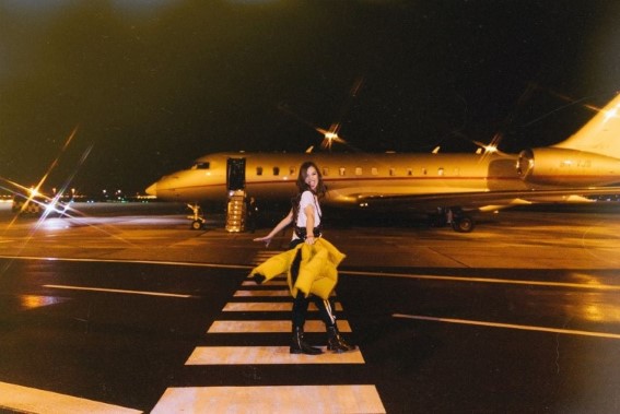 Hailee Steinfeld  nude photo