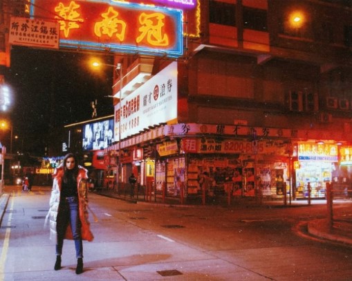 Hailee Steinfeld  nude photo