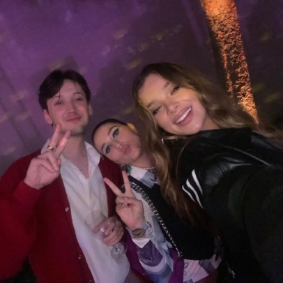 Hailee Steinfeld  nude photo