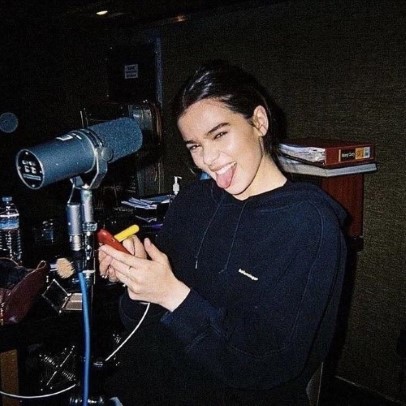 Hailee Steinfeld  nude photo