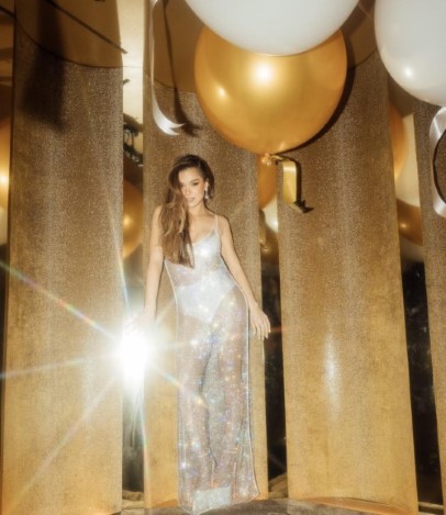 Hailee Steinfeld  nude photo