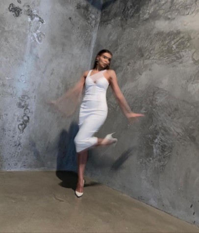 Hailee Steinfeld  nude photo