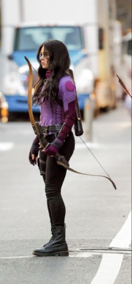 Hailee Steinfeld  nude photo