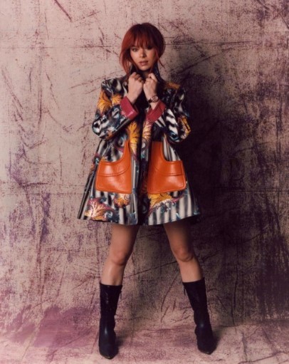 Hailee Steinfeld  nude photo