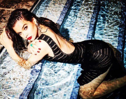 Hailee Steinfeld  nude photo