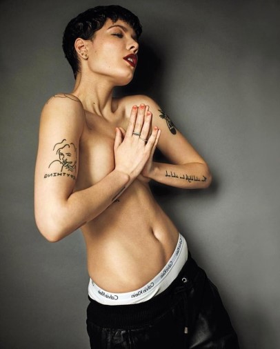 Halsey  nude photo