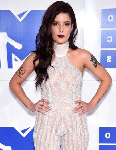 Halsey  nude photo