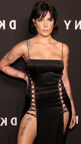 Halsey  nude photo