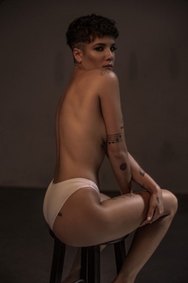Halsey  nude photo