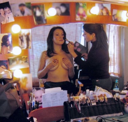 Jennifer Tilly  nude photo