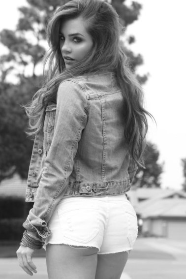 Jillian Murray  nude photo