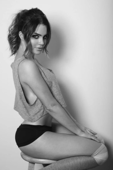 Jillian Murray  nude photo